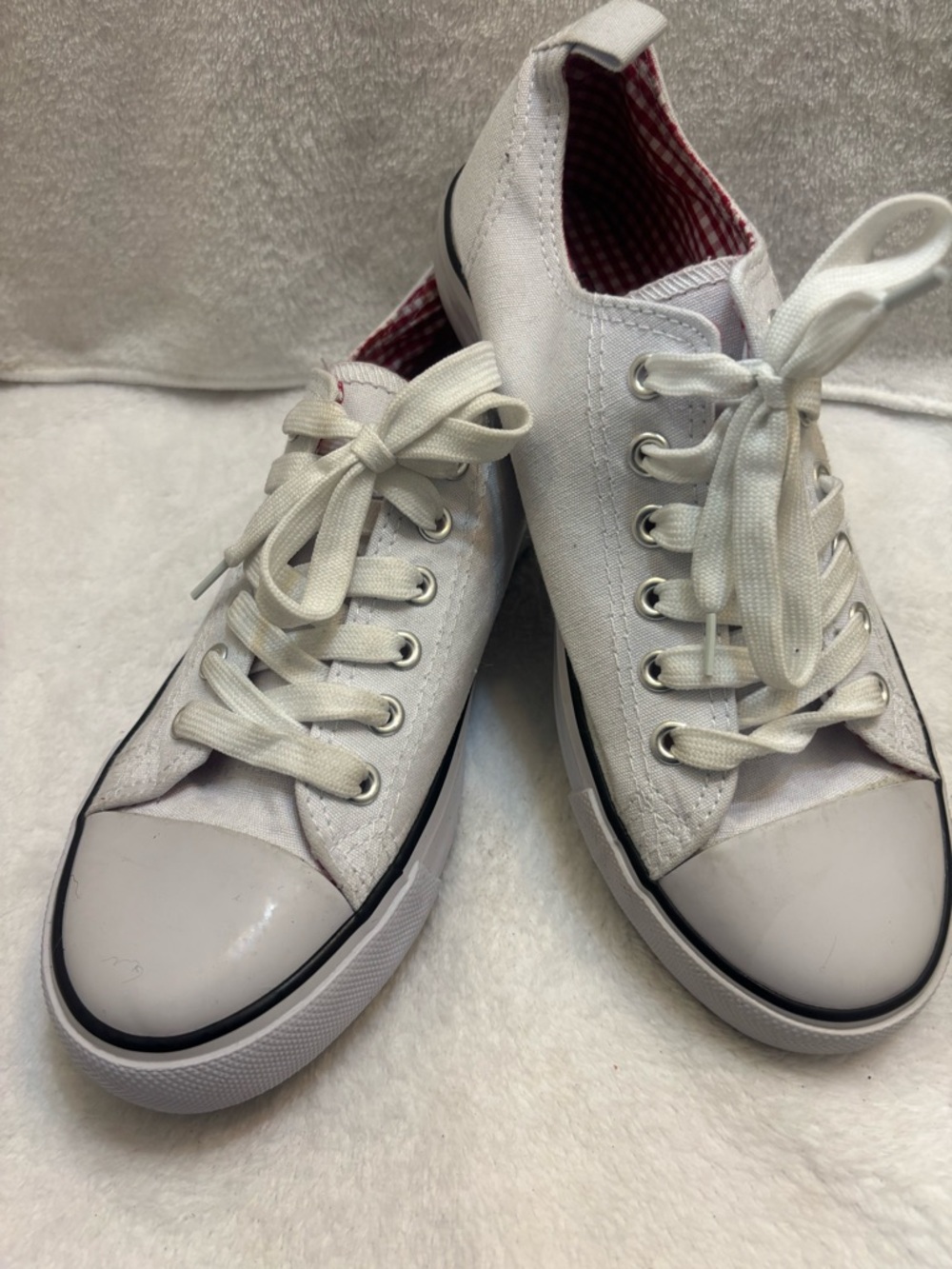 Classic White Canvas Sneakers for Women